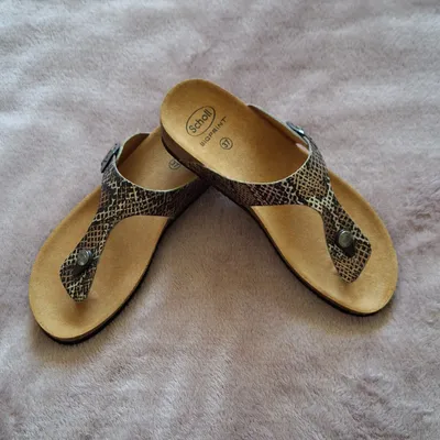 Tongs femme style python Taille 37 Scholl